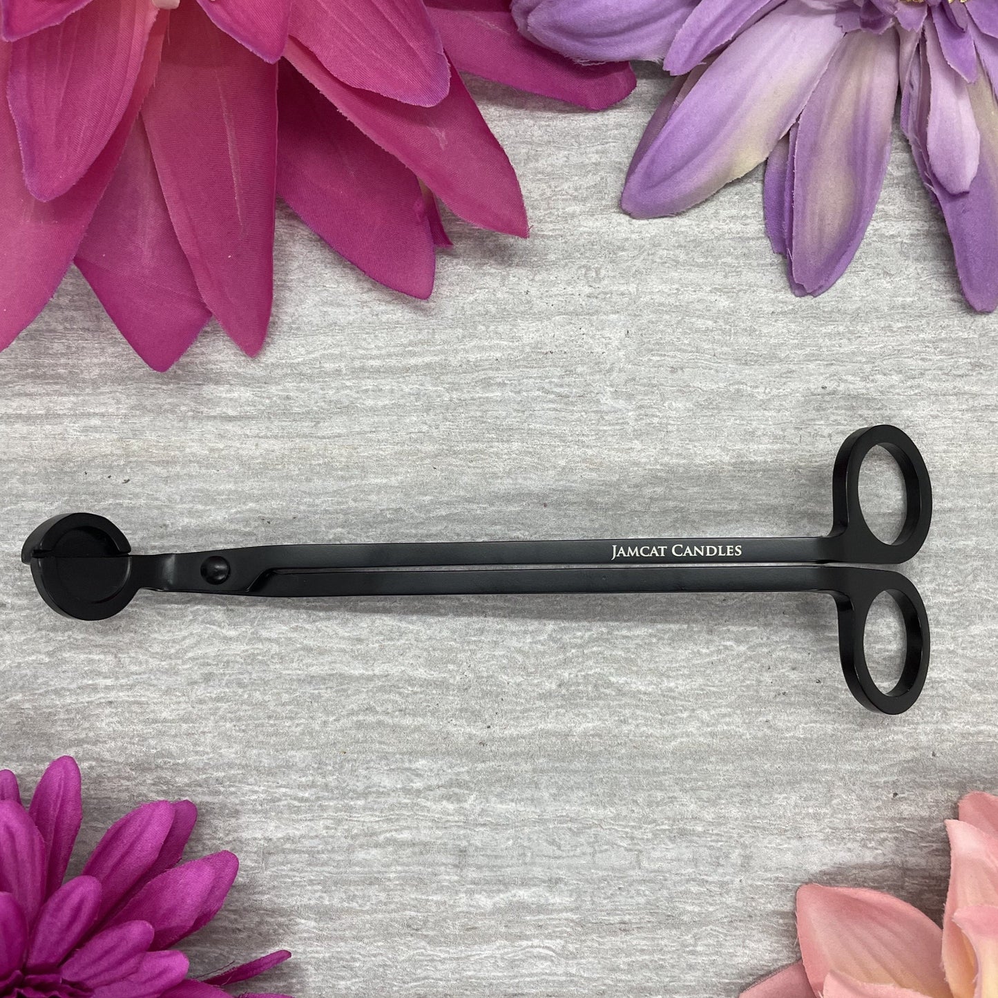 ROUNDED AMBER-TANNENBAUM TIDINGS - Jamcat Candles